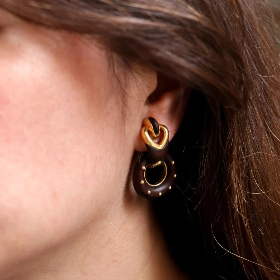 Gold earrings and Bois d’amourette - Image 2