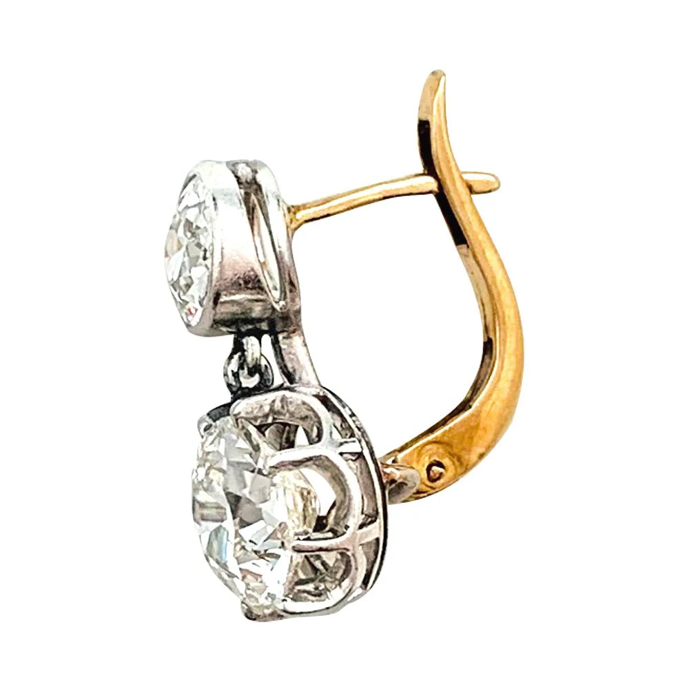 Pair of sleeper earrings in white gold rose gold, paltinium and diamonds antique cut. - Image 4