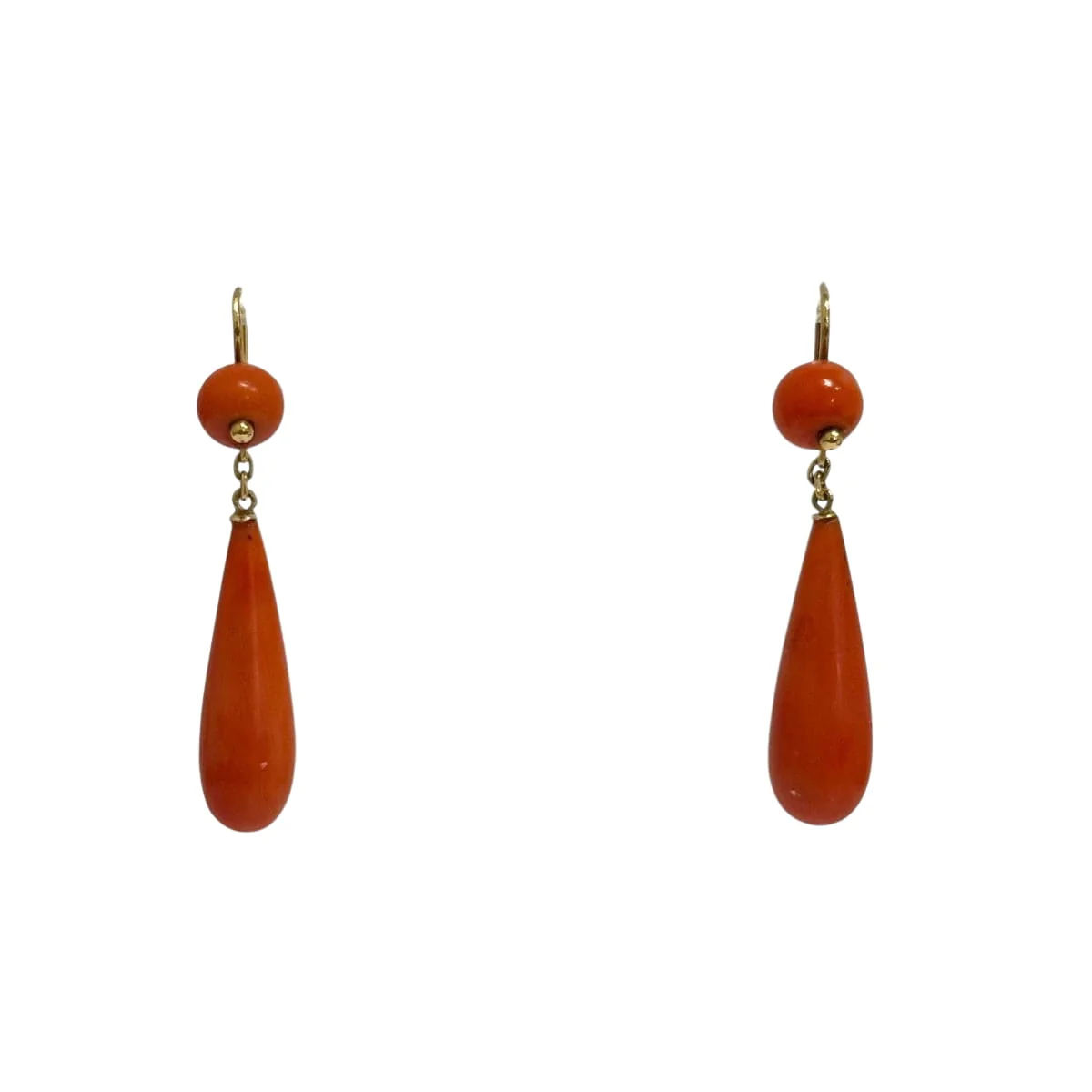 Boucles d'oreilles goutte en or jaune et corail