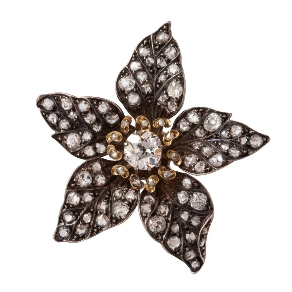 Antique flower pendant in yellow gold and silver with diamonds
