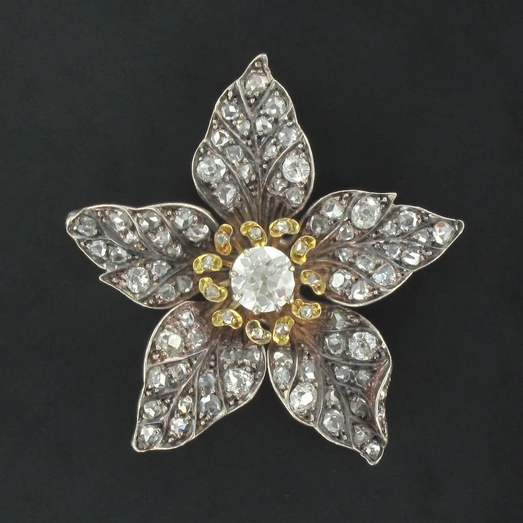 Antique flower pendant in yellow gold and silver with diamonds - Image 16