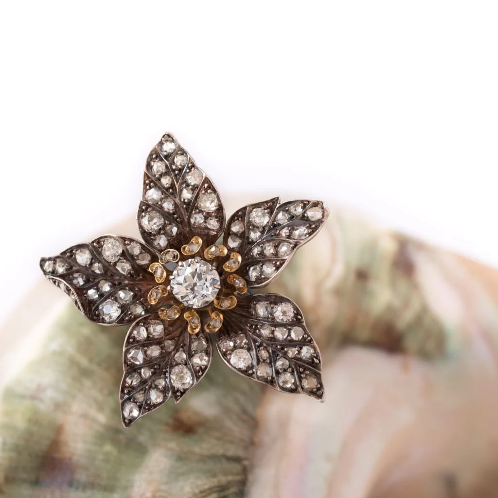 Antique flower pendant in yellow gold and silver with diamonds - Image 7