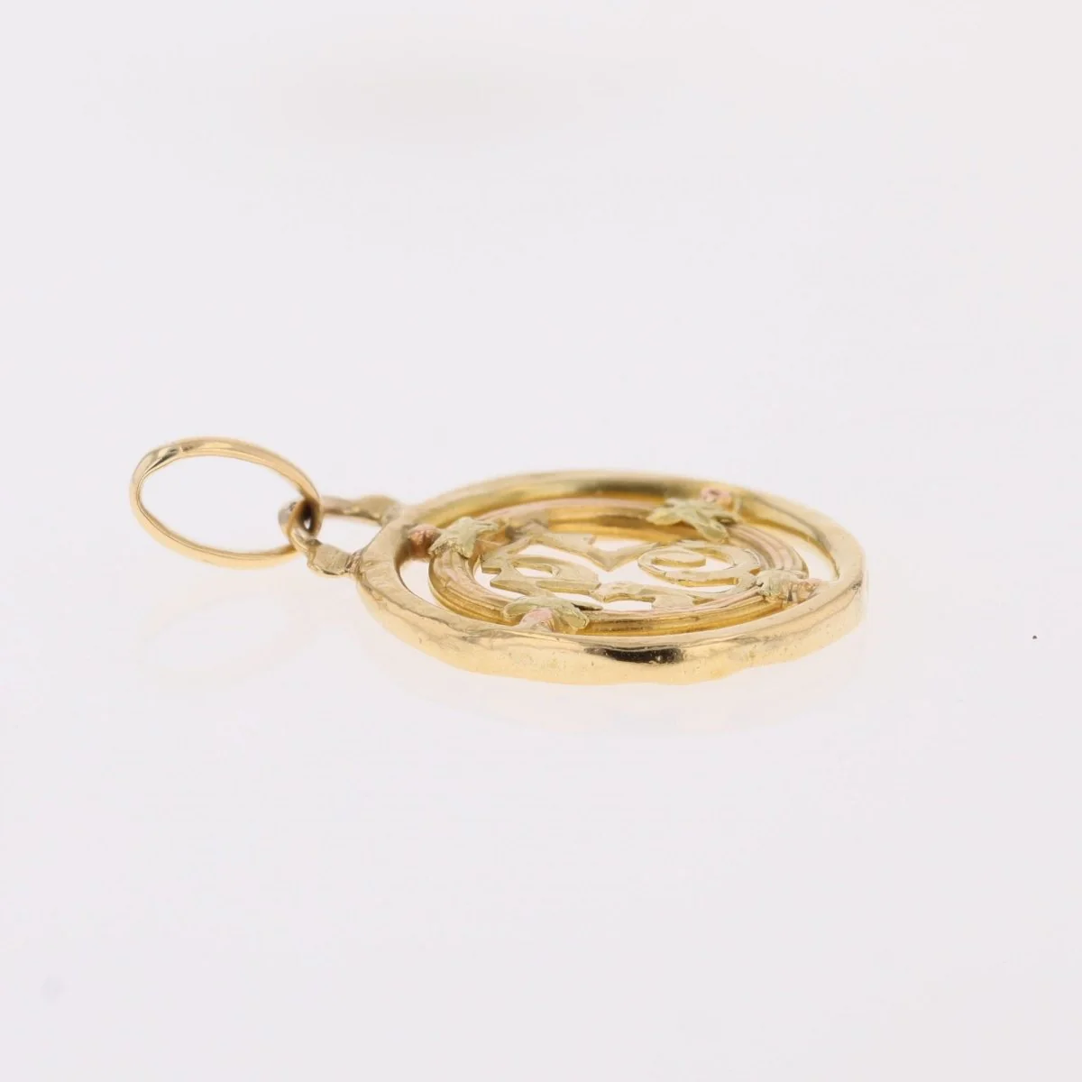 Antique Pendant in Yellow gold and green gold - Image 8