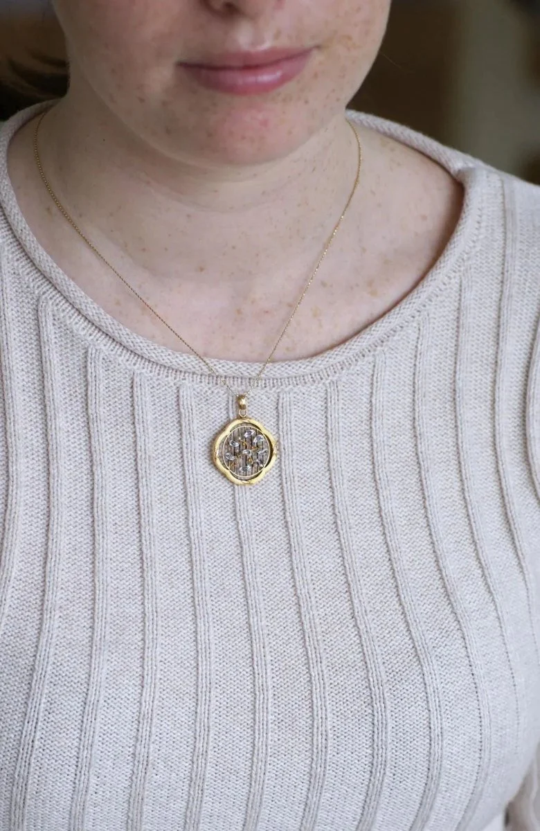 Art Nouveau Mistletoe Pendant Yellow Gold Pearls and Diamonds - Image 7
