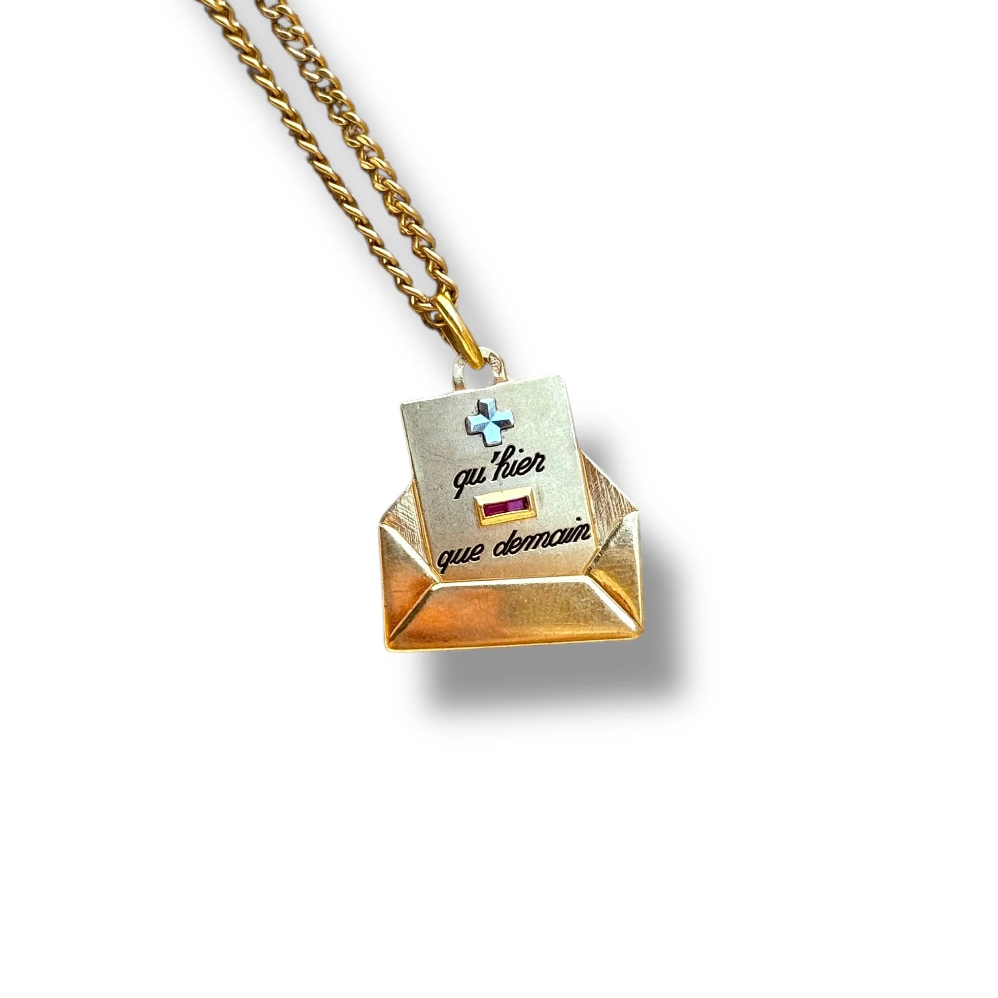 Pendentif AUGIS Lettre d'amour en or jaune et rubis