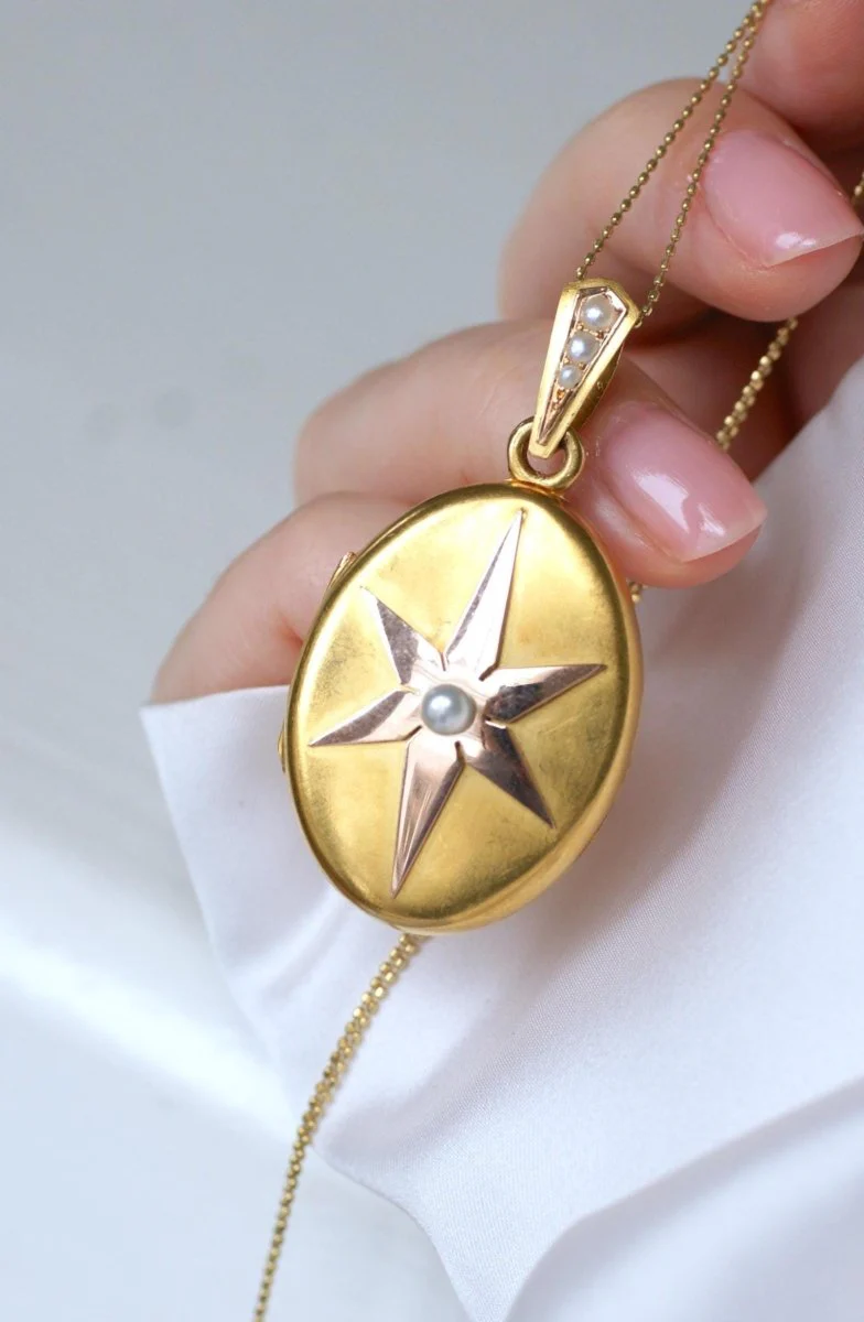 Medallion in rose gold, yellow gold and pearl - Image 6