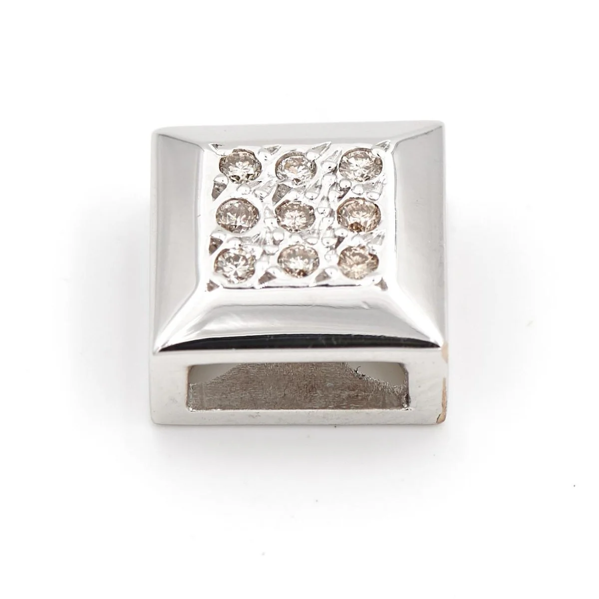 Square pendant in white gold and diamond