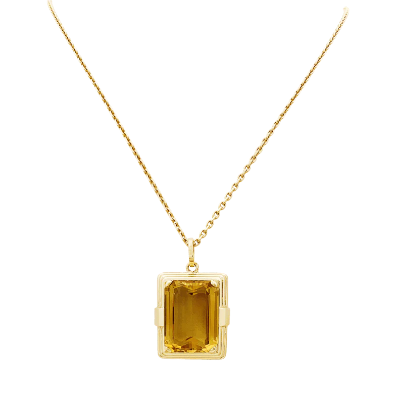 Pendant in yellow gold and citrine