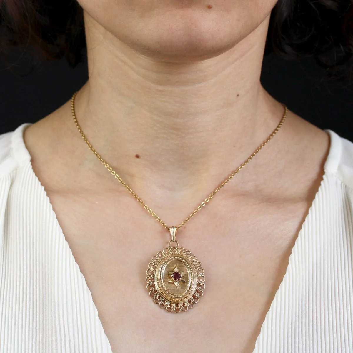 Yellow gold pendant - Image 2