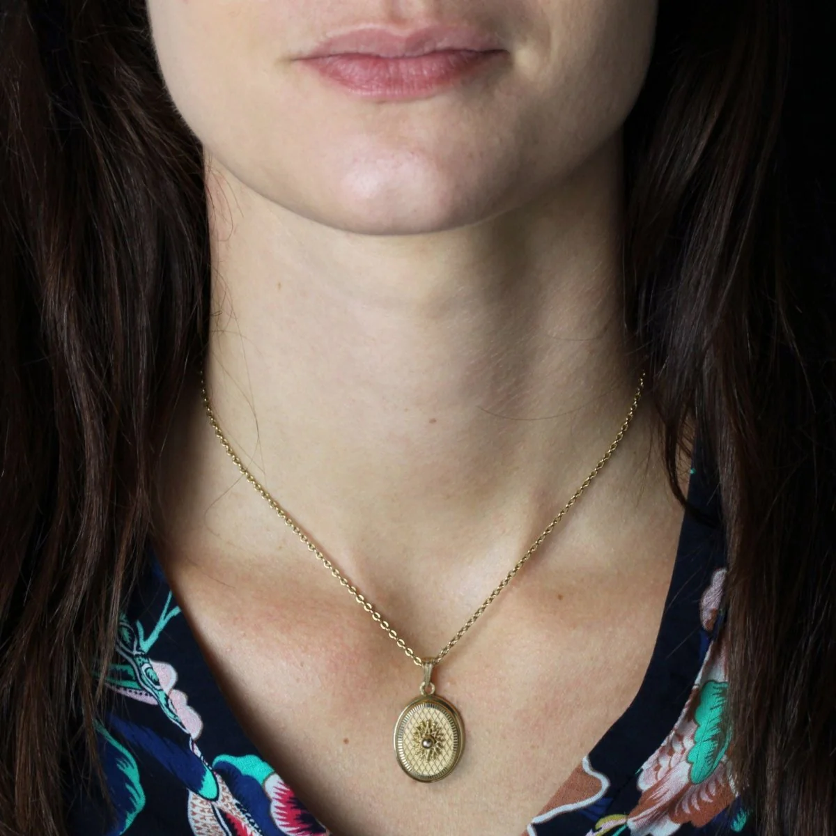 Yellow gold and pearl pendant - Image 2