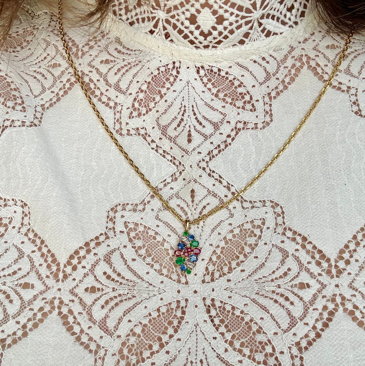 TITTI FUTTI pendant in yellow gold, white gold, emeralds, sapphires, rubies and diamonds - Image 2