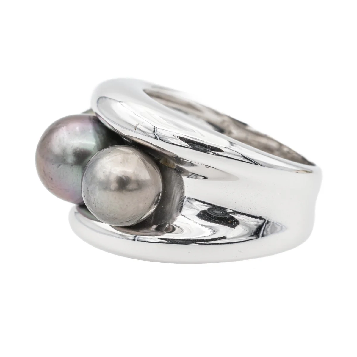 Poiray Fidji Cocktail Ring White Gold Pearl - Image 5