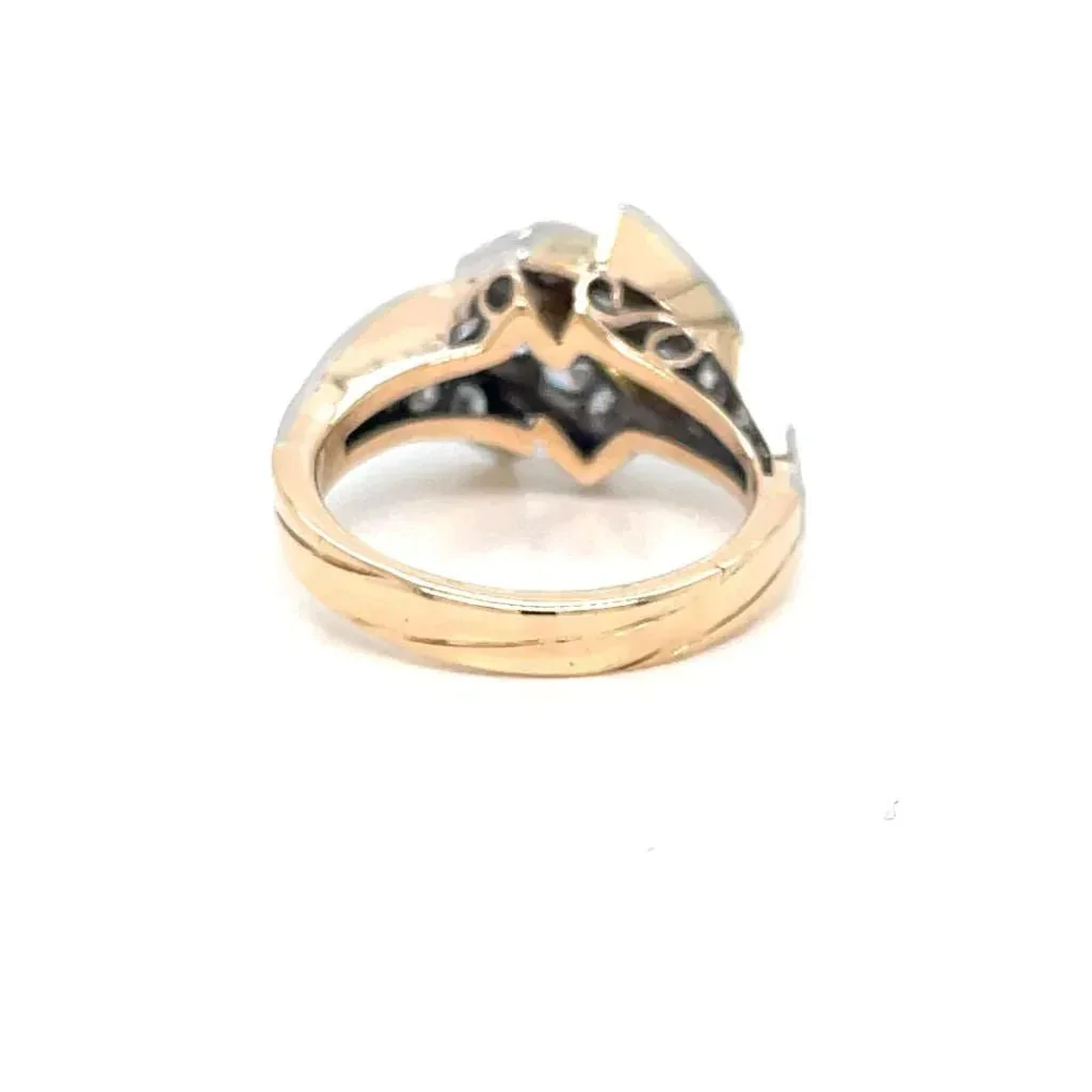 Retro 1.50 Carat Diamond Cocktail Gold Ring - Image 9