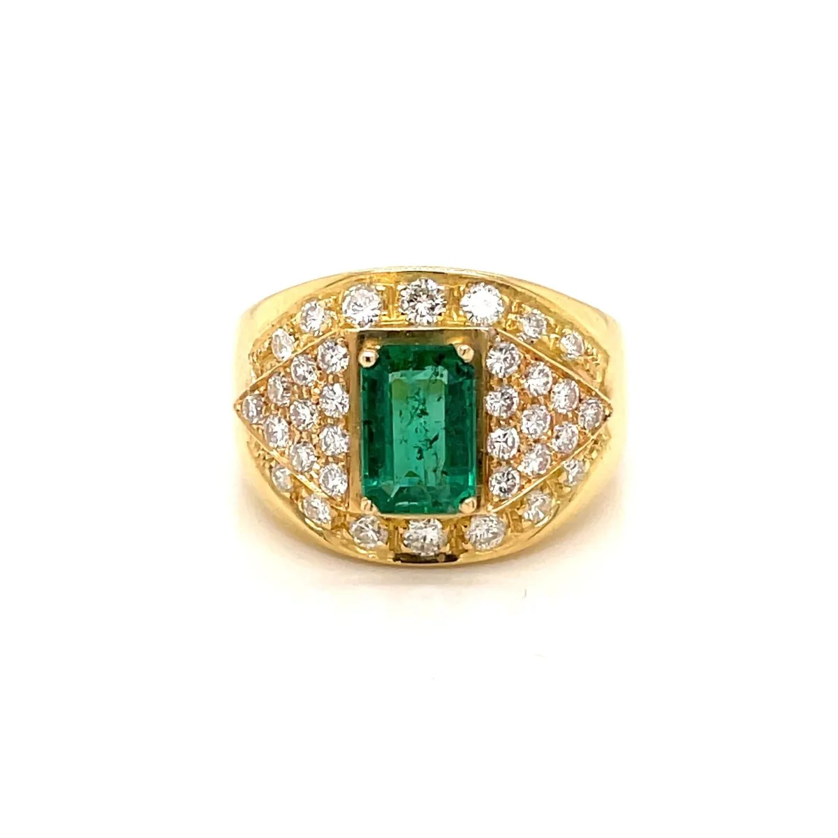 Cocktail ring in yellow, emerald and diamonds
