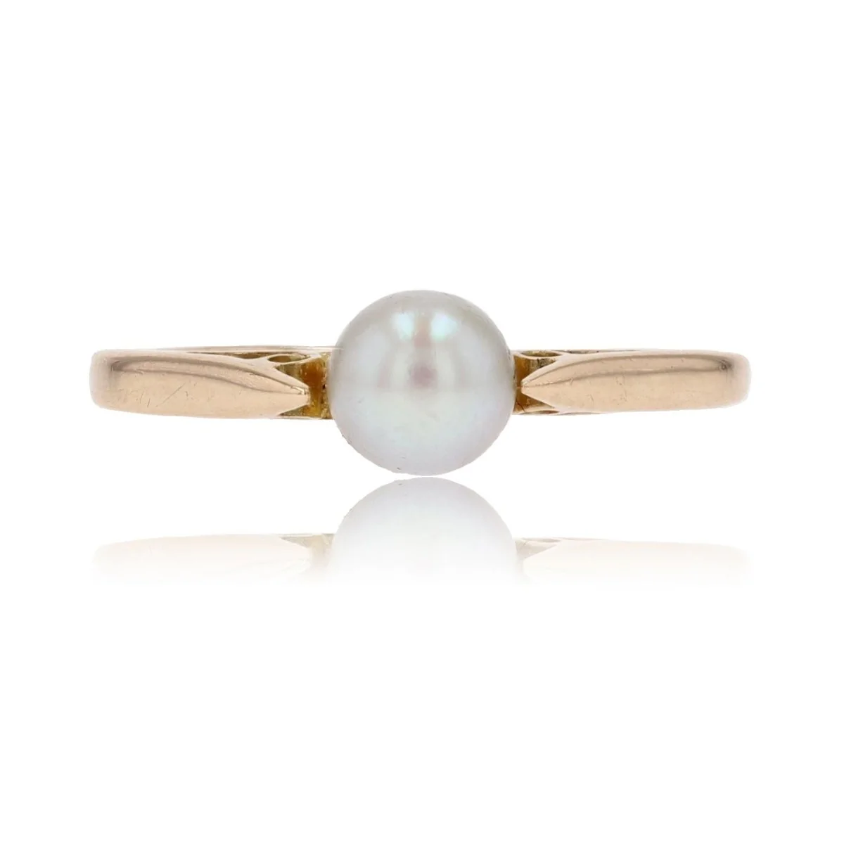 Solitaire ring in yellow gold and pearl