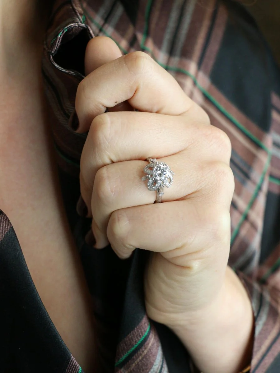 Ring Solitaire STERLE PARIS in paltinium and diamond - Image 8